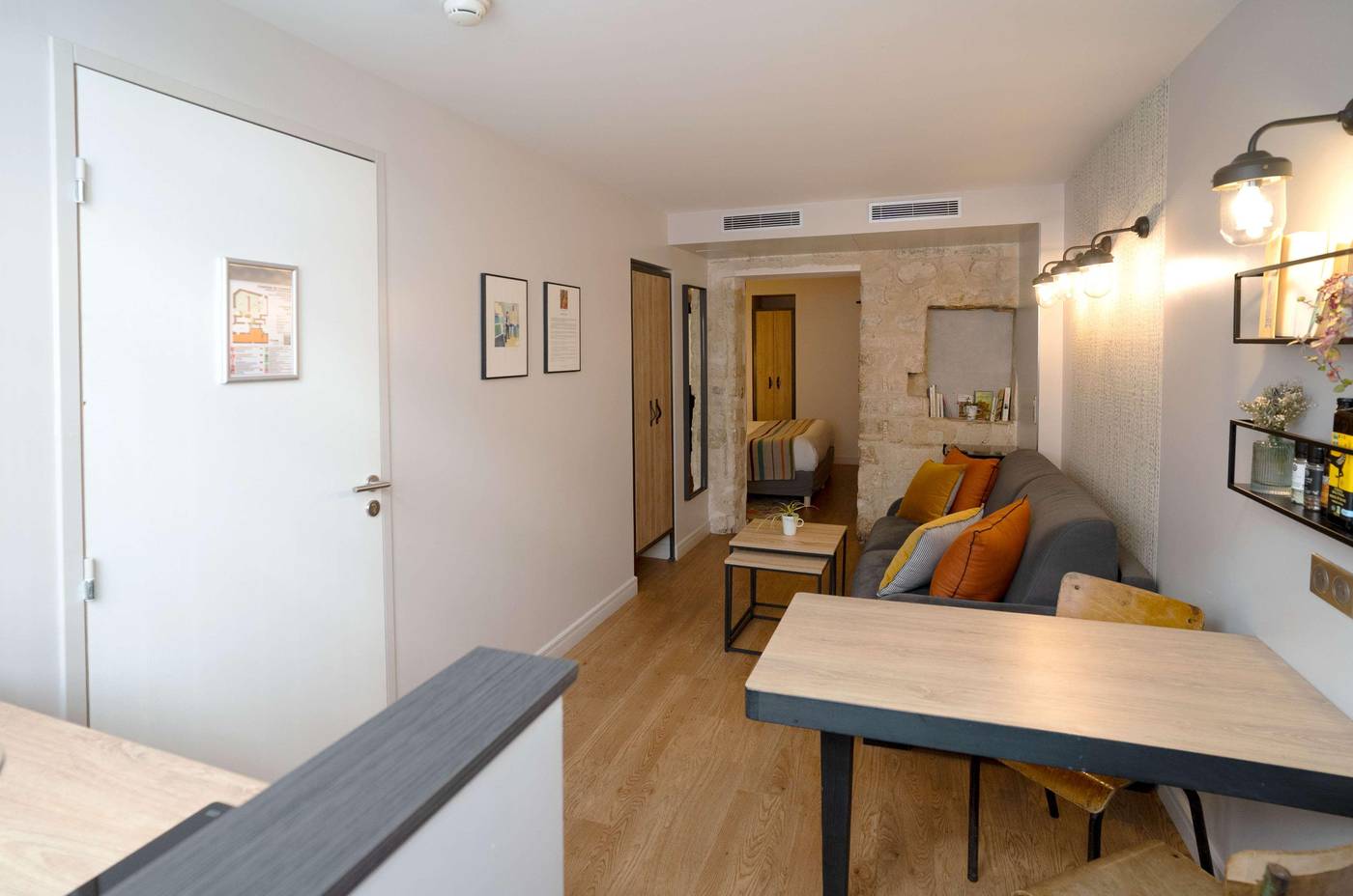 Hotel-Litteraire-Marcel-Ayme--BW-Premier-Collectio-Room-2