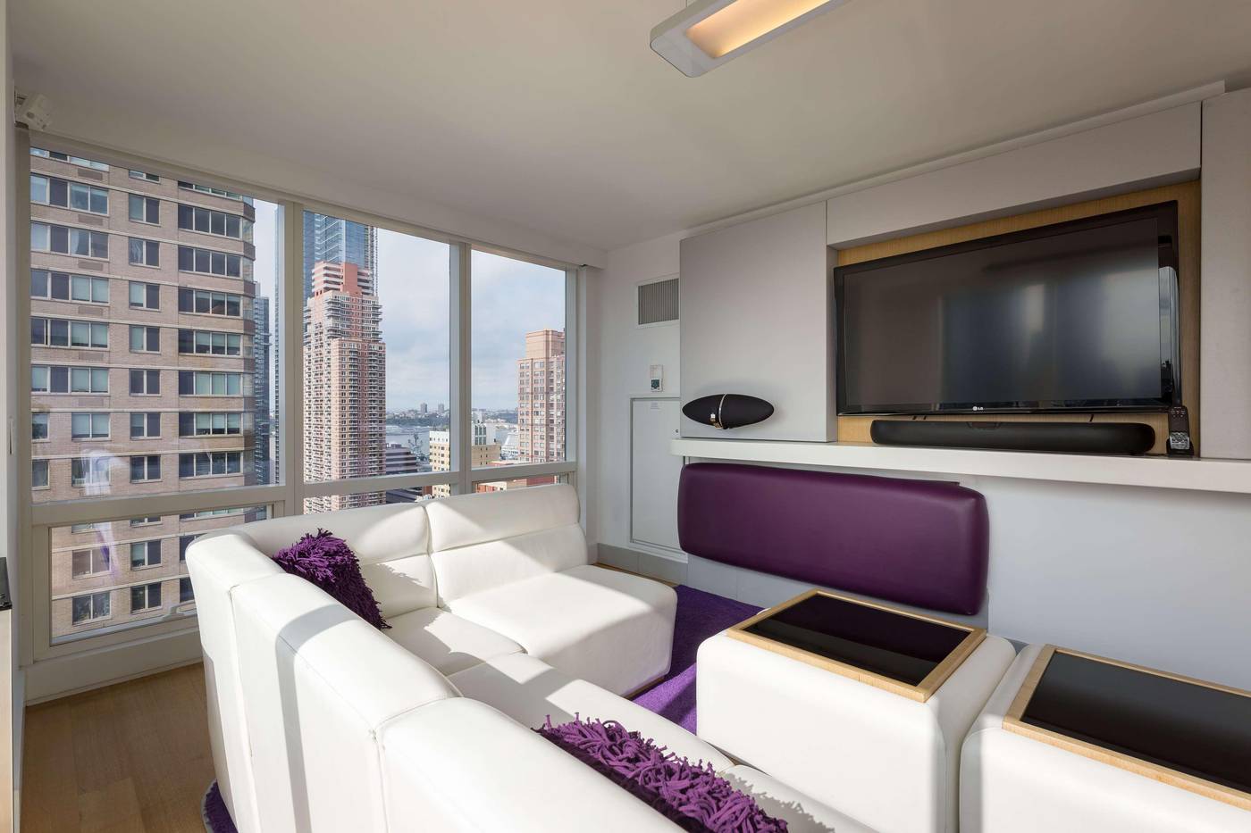 Yotel-New-York-Times-Square-Room-2