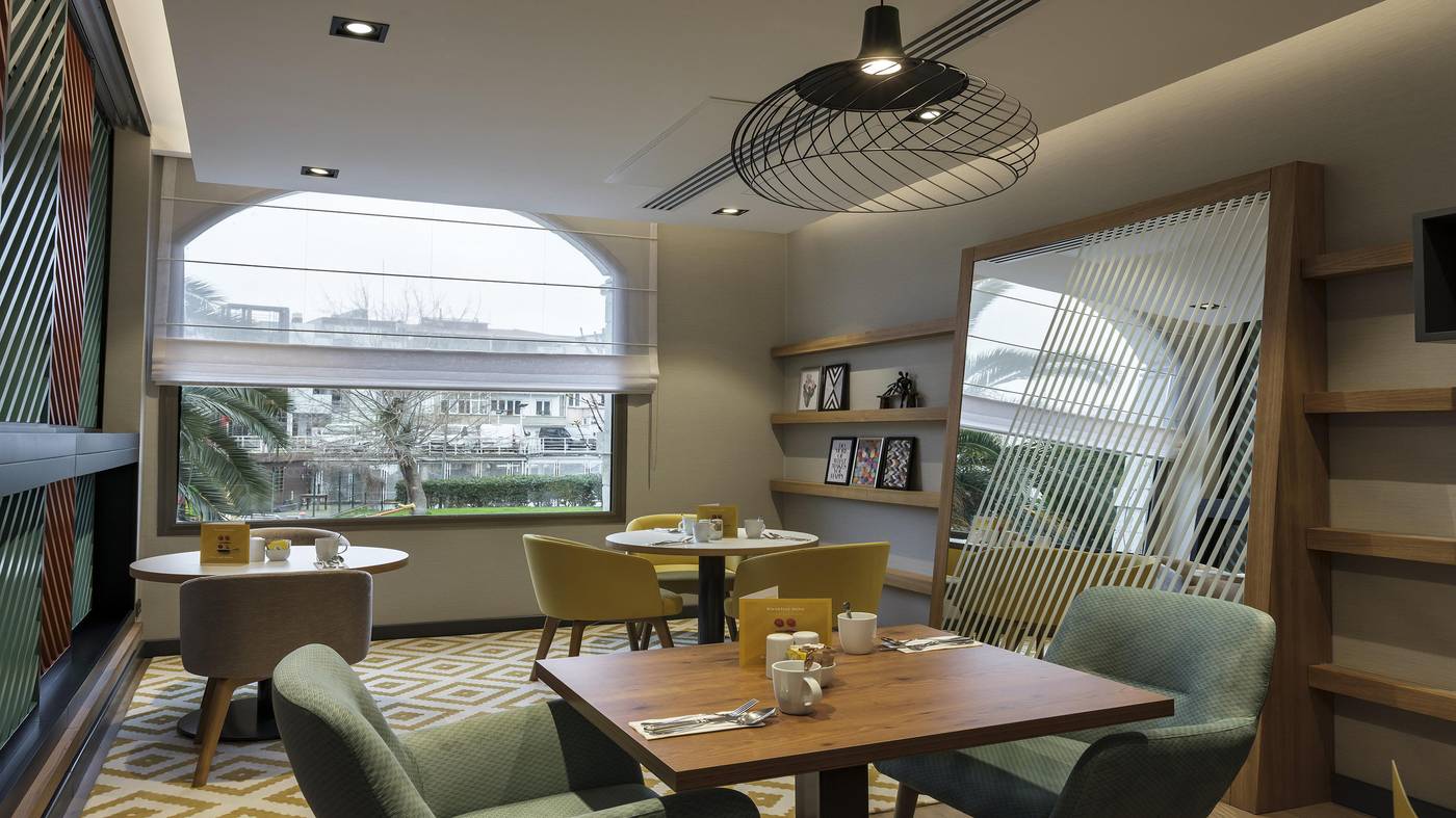 Holiday-Inn-Istanbul-Old-City-Restaurant-11