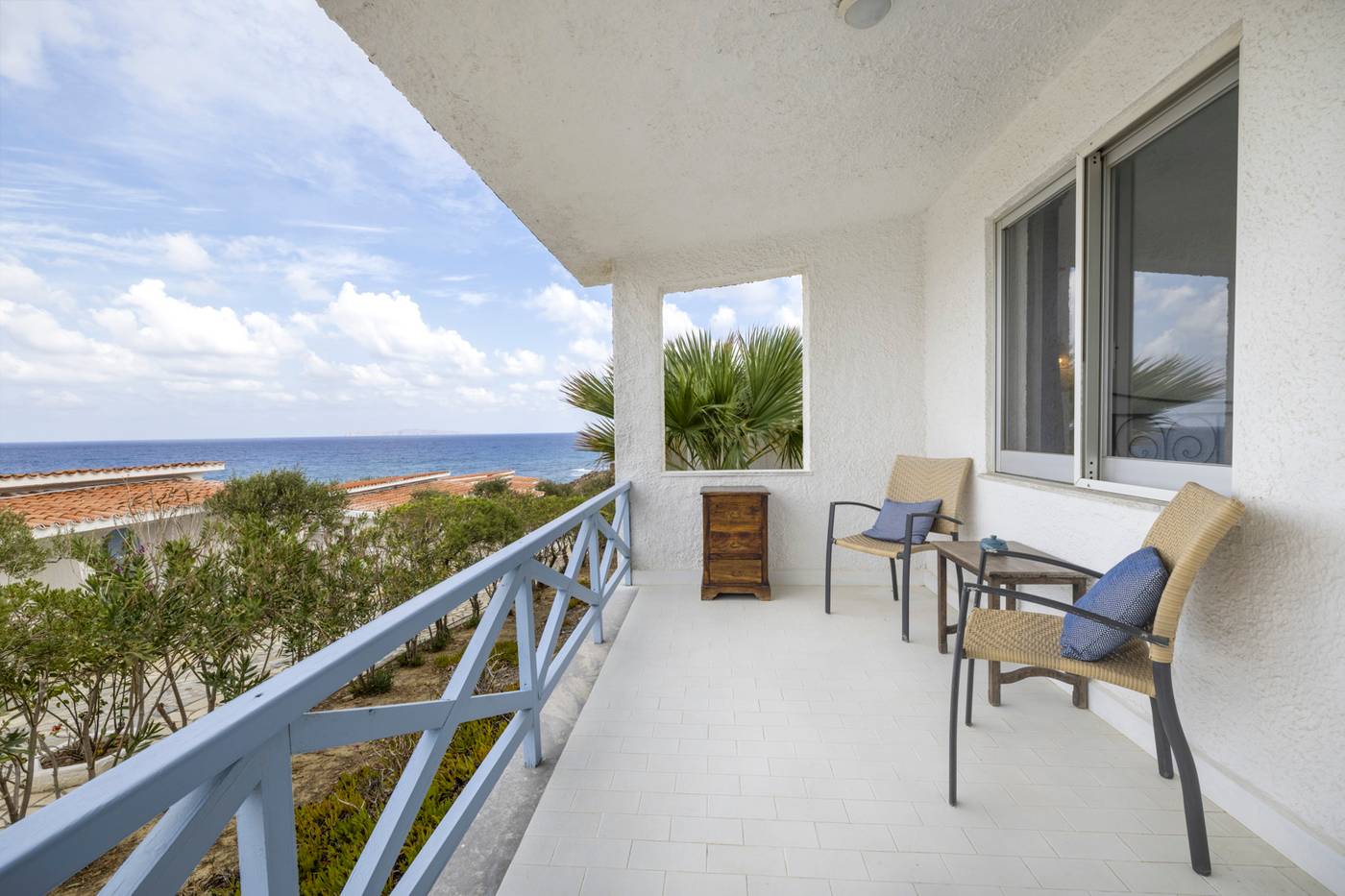 Lassion-Golden-Bay-Room-28