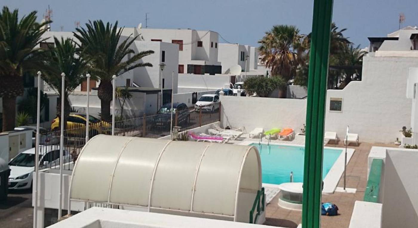 Apartamentos-Isabel-Pool-4