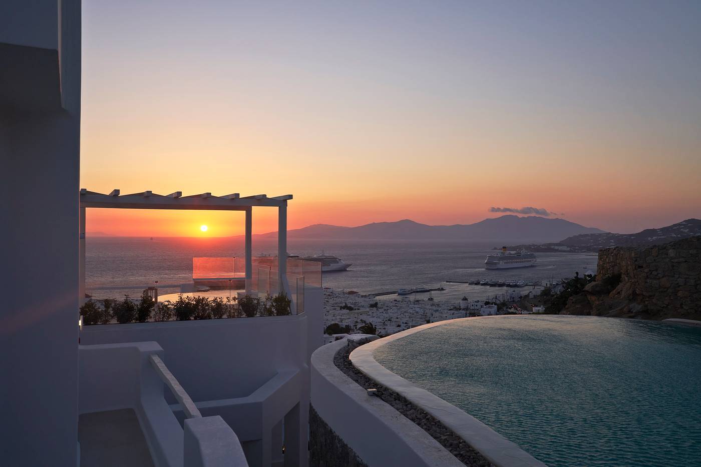Lovia-Mykonos-Pool-75