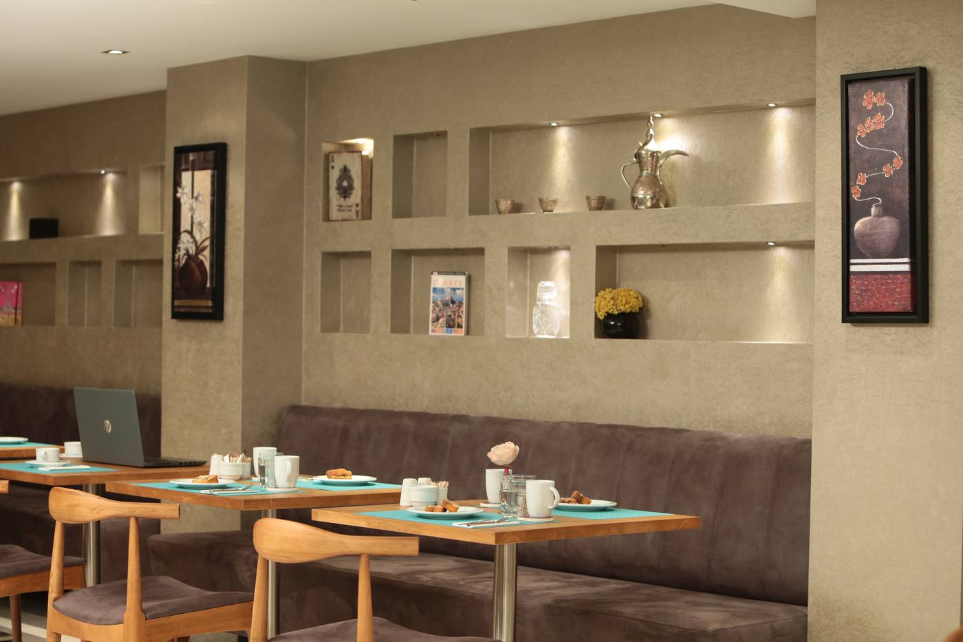 Park-by-Clover-Hotel-Restaurant-12