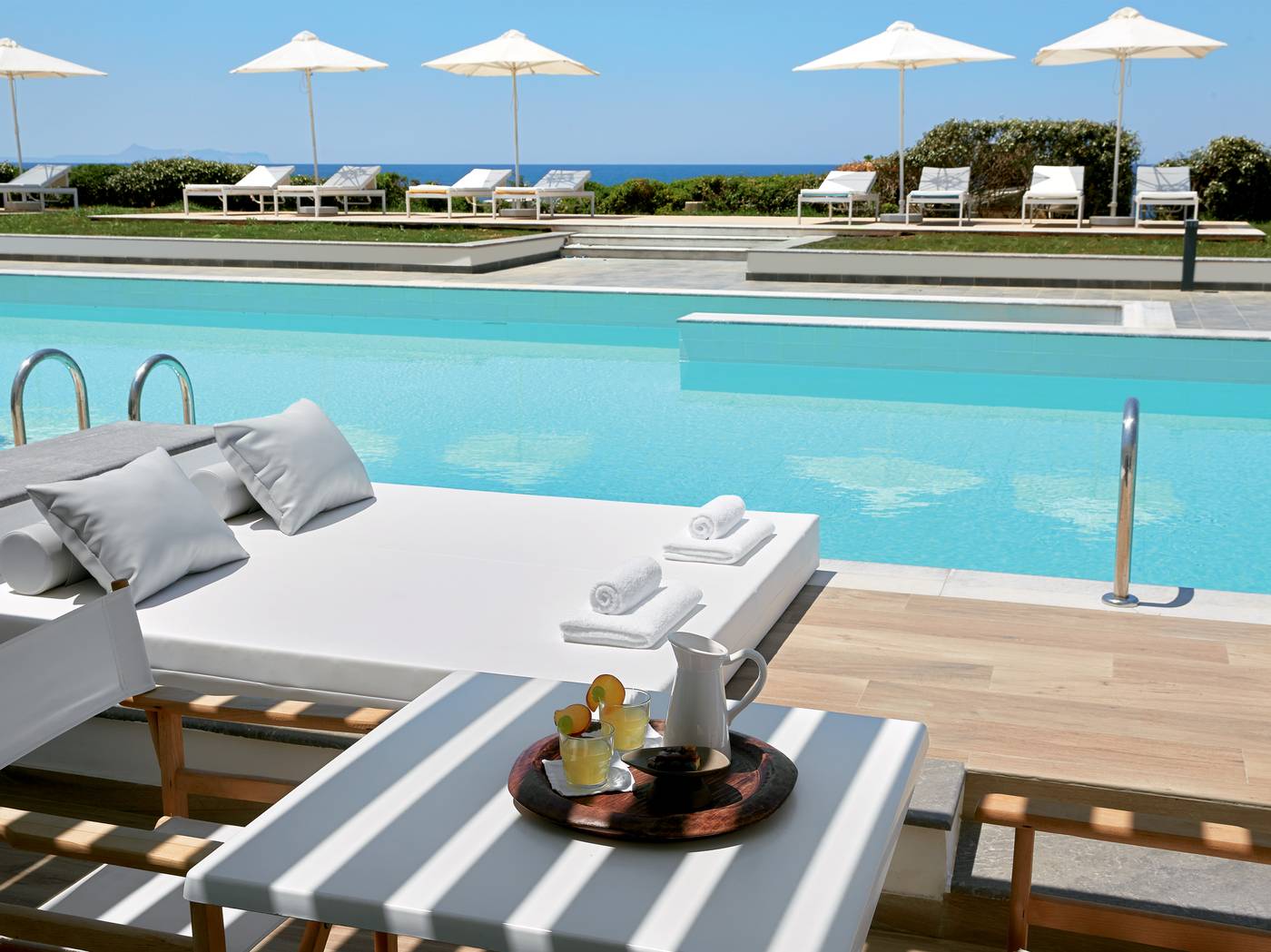 Grecotel-LUXME-White-Room-7