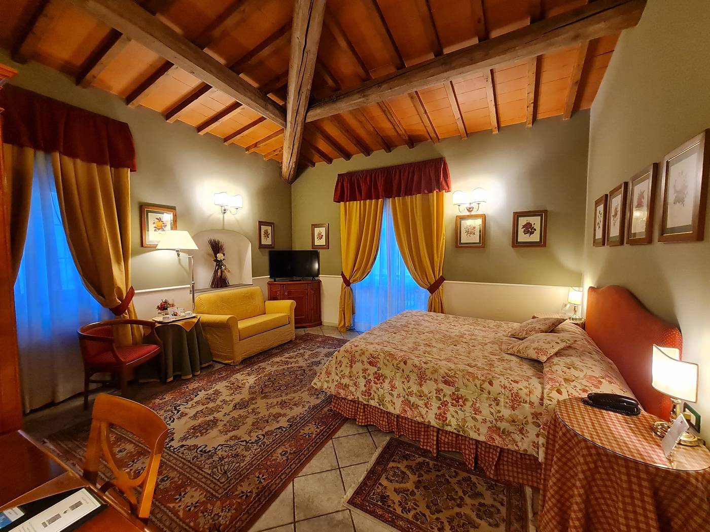 Rosary-Garden-Hotel-Room-5