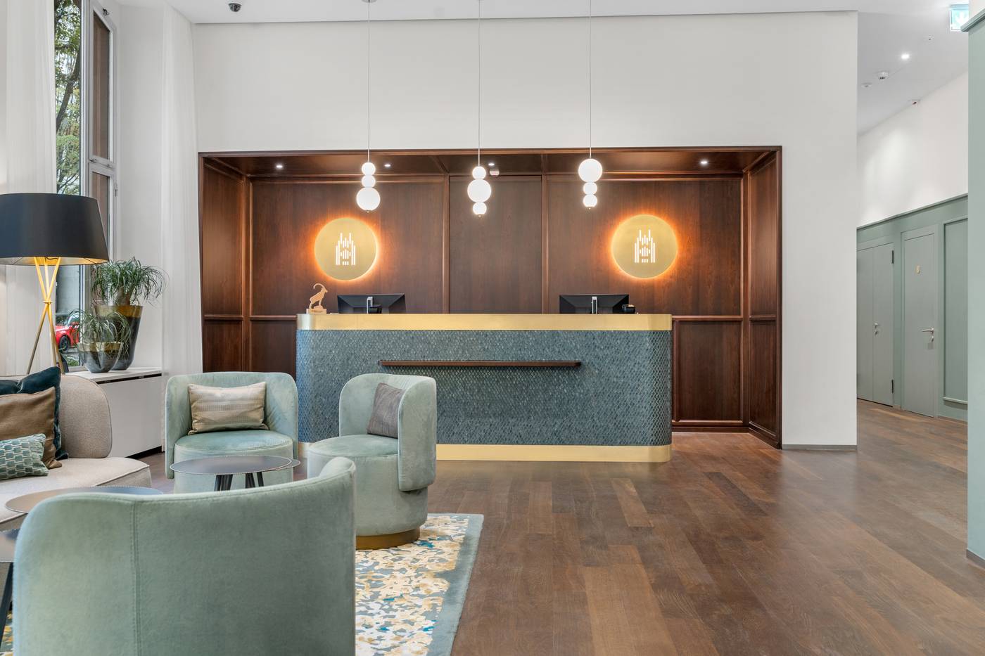 Waldstaetterhof Swiss Quality Hotel-Switzerland-Lucerne-Lobby-9