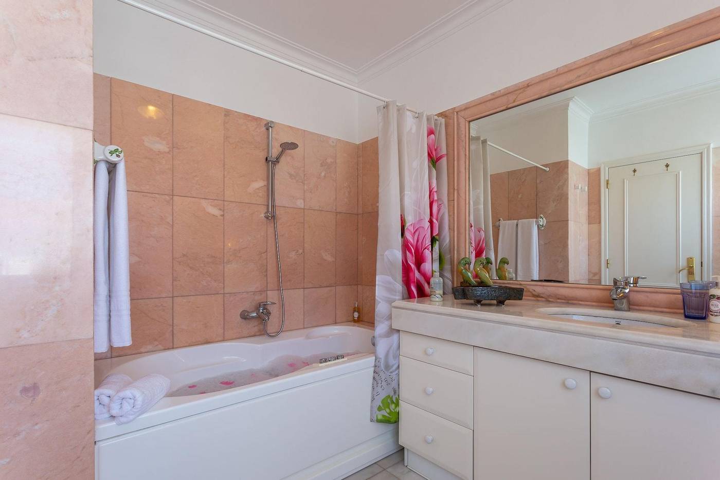 Geronimo-Guest-House-Bel-m-Room-38