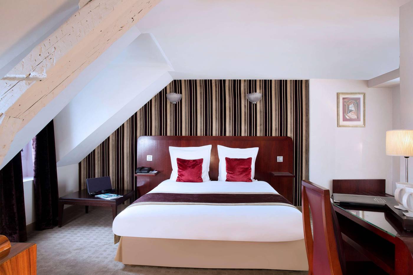 Hotel-Opera-d-Antin-Room-15