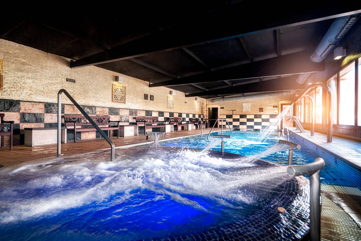 Salles-Hotel-Aeroport-de-Girona-Sports-and-Entertainment-36