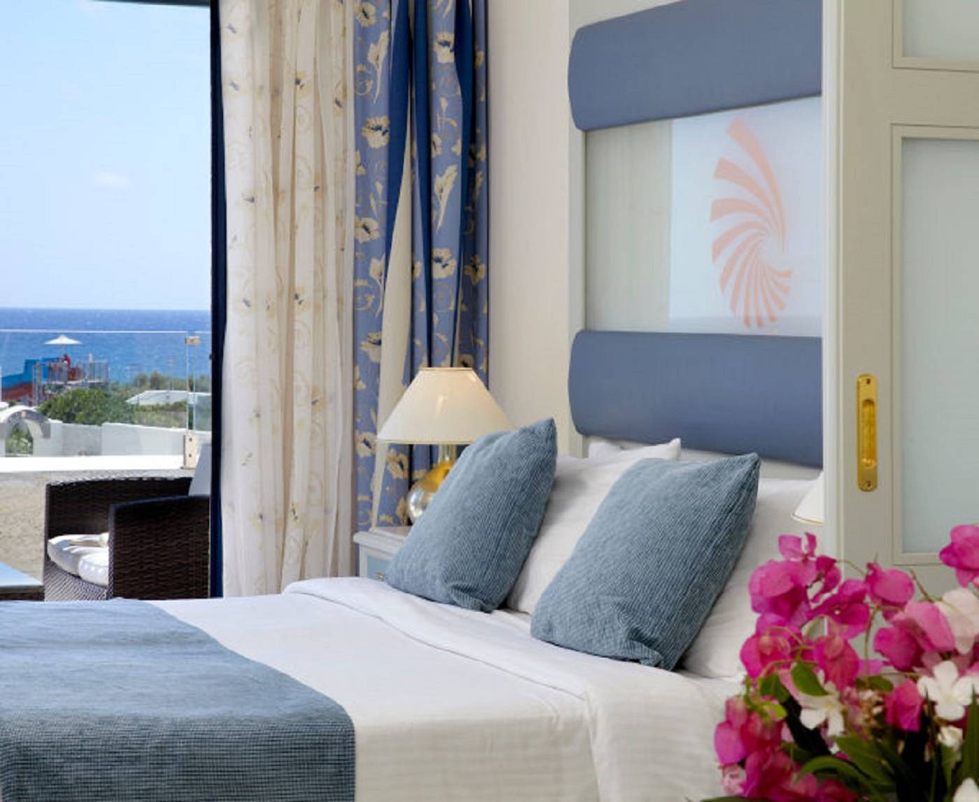 Sunshine-Crete-Beach-Room-33