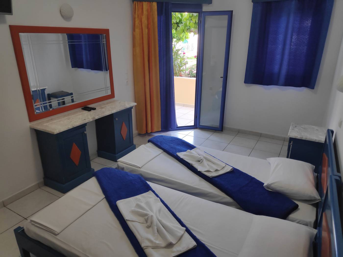 Leonidas-Room-15