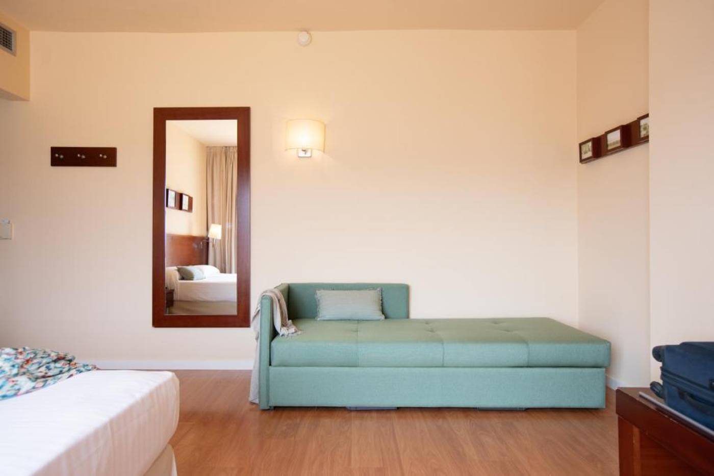 Prestige-Victoria-Room-44