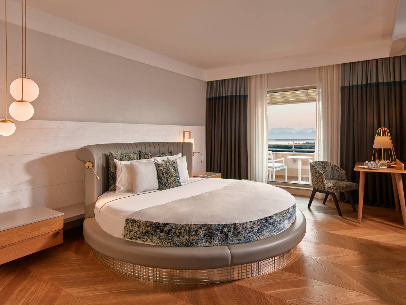 Lara-Barut-Collection-Room-33