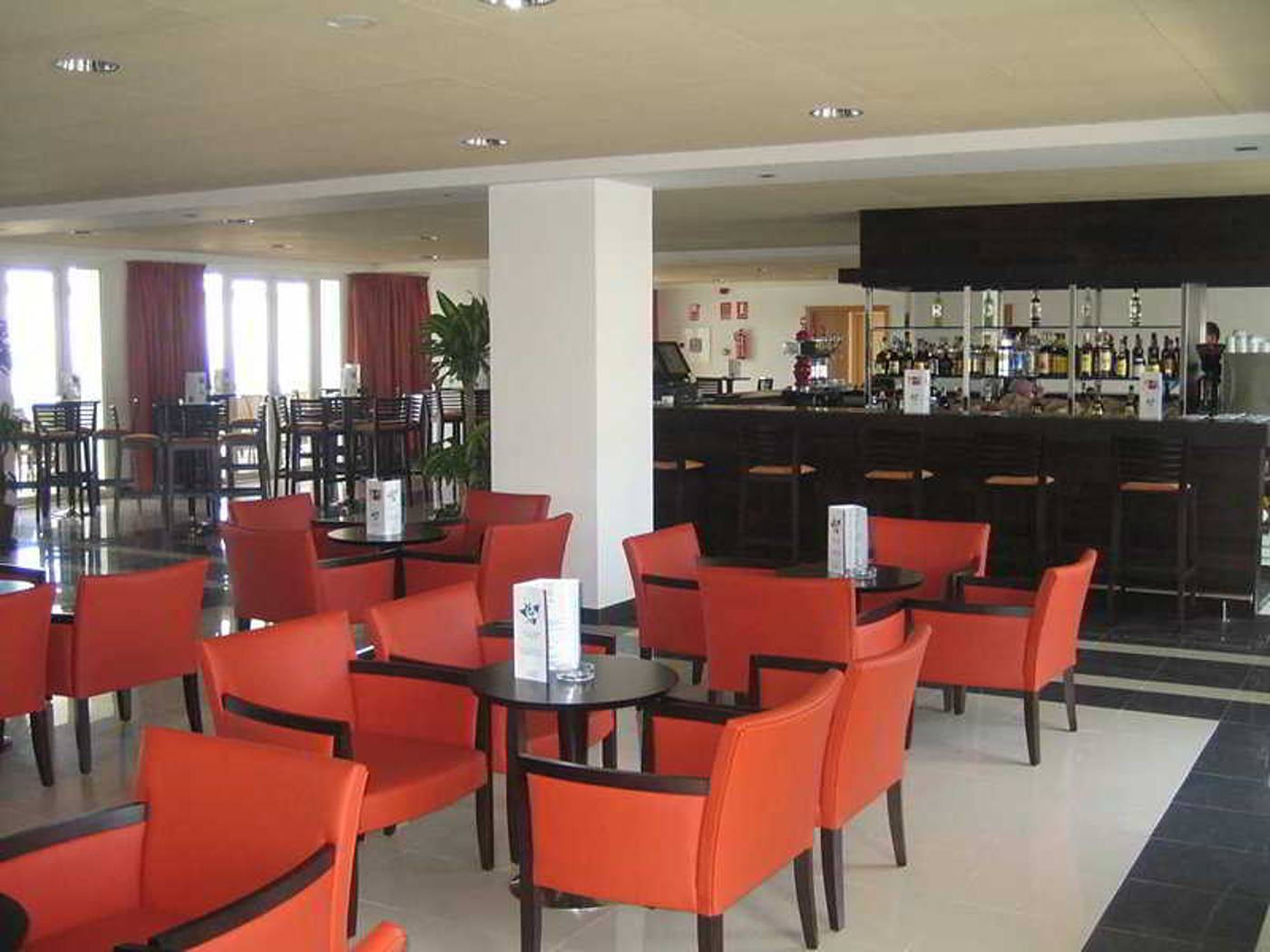 Garbi-Costa-Luz-Bar-6