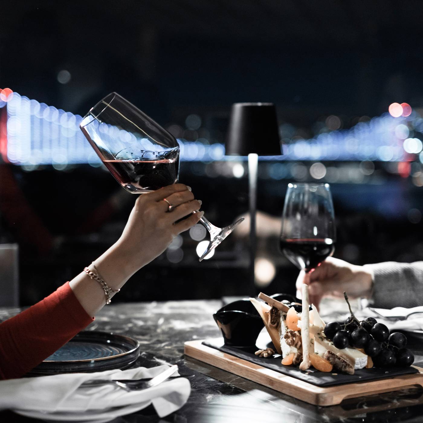 Conrad-Istanbul-Bosphorus-Bar-24