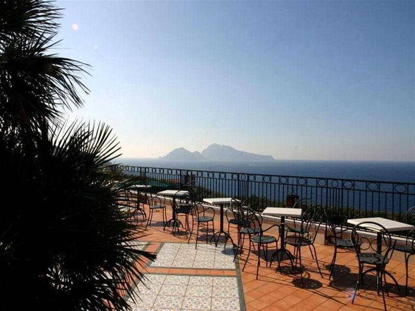 Villa-Pina-Antico-Francischiello-Terrace-46