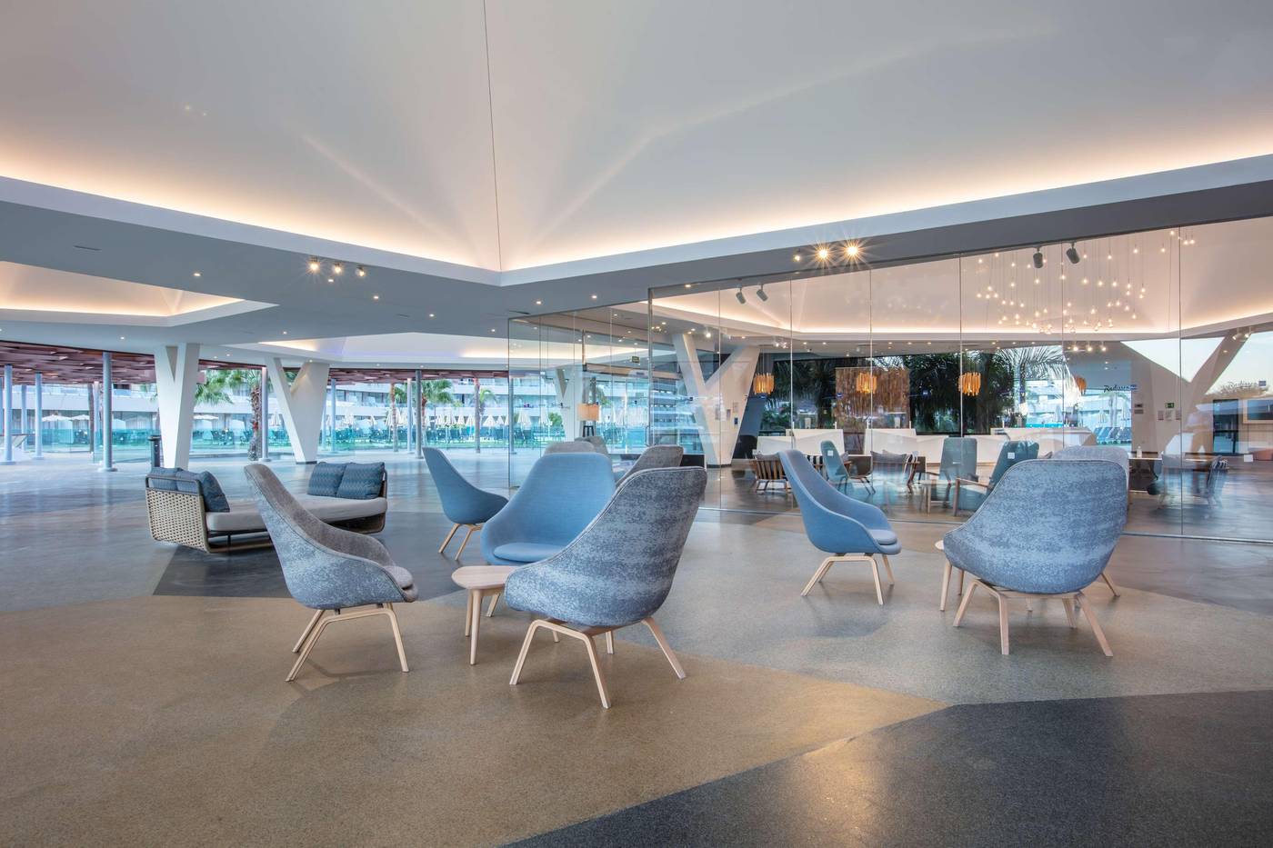 Radisson-Blu-Resort---Spa-Mogan-Lobby-66