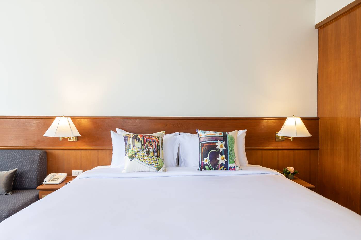 Royal-Phuket-City-Room-20