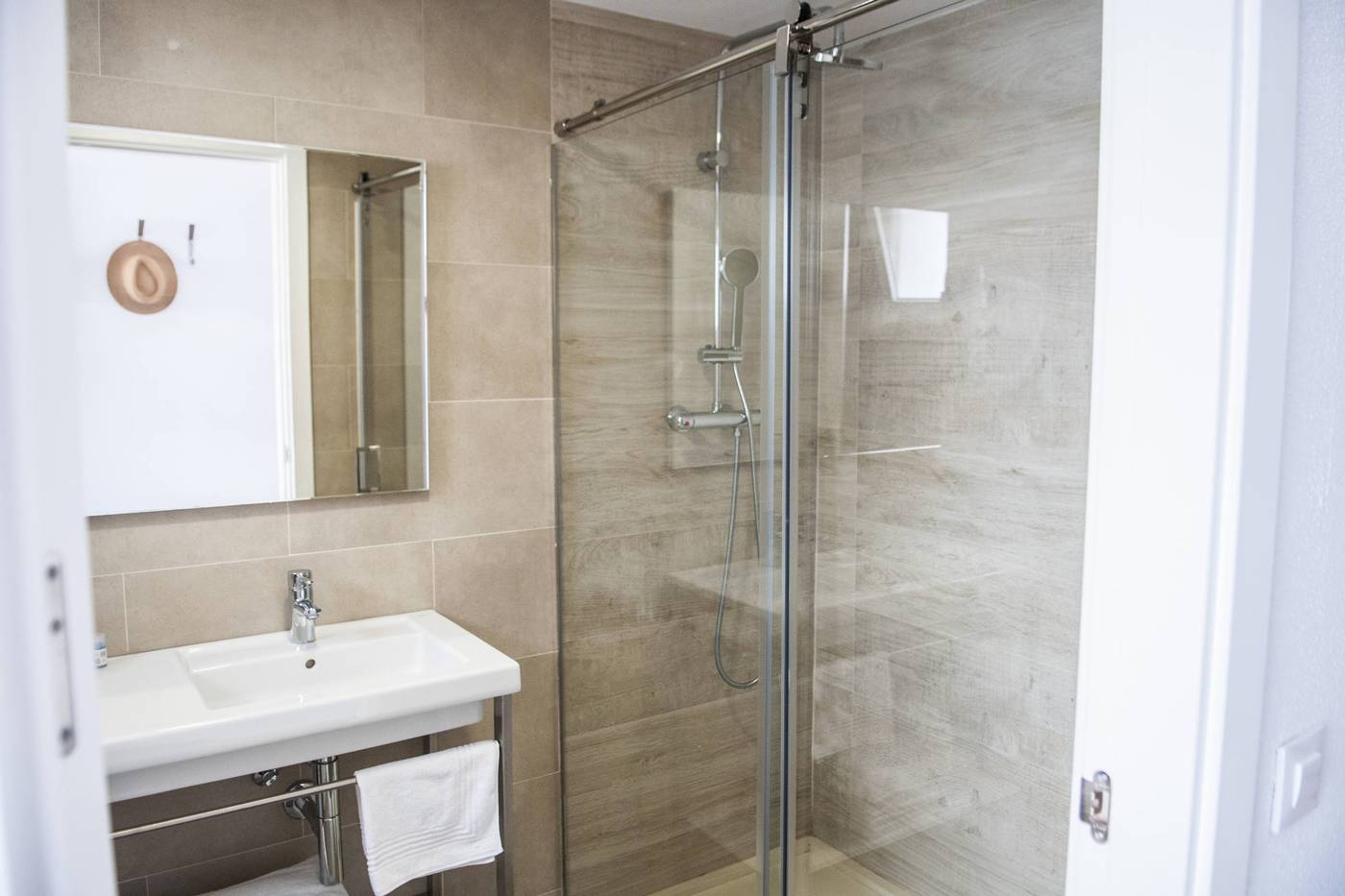 Los-Naranjos-Room-45