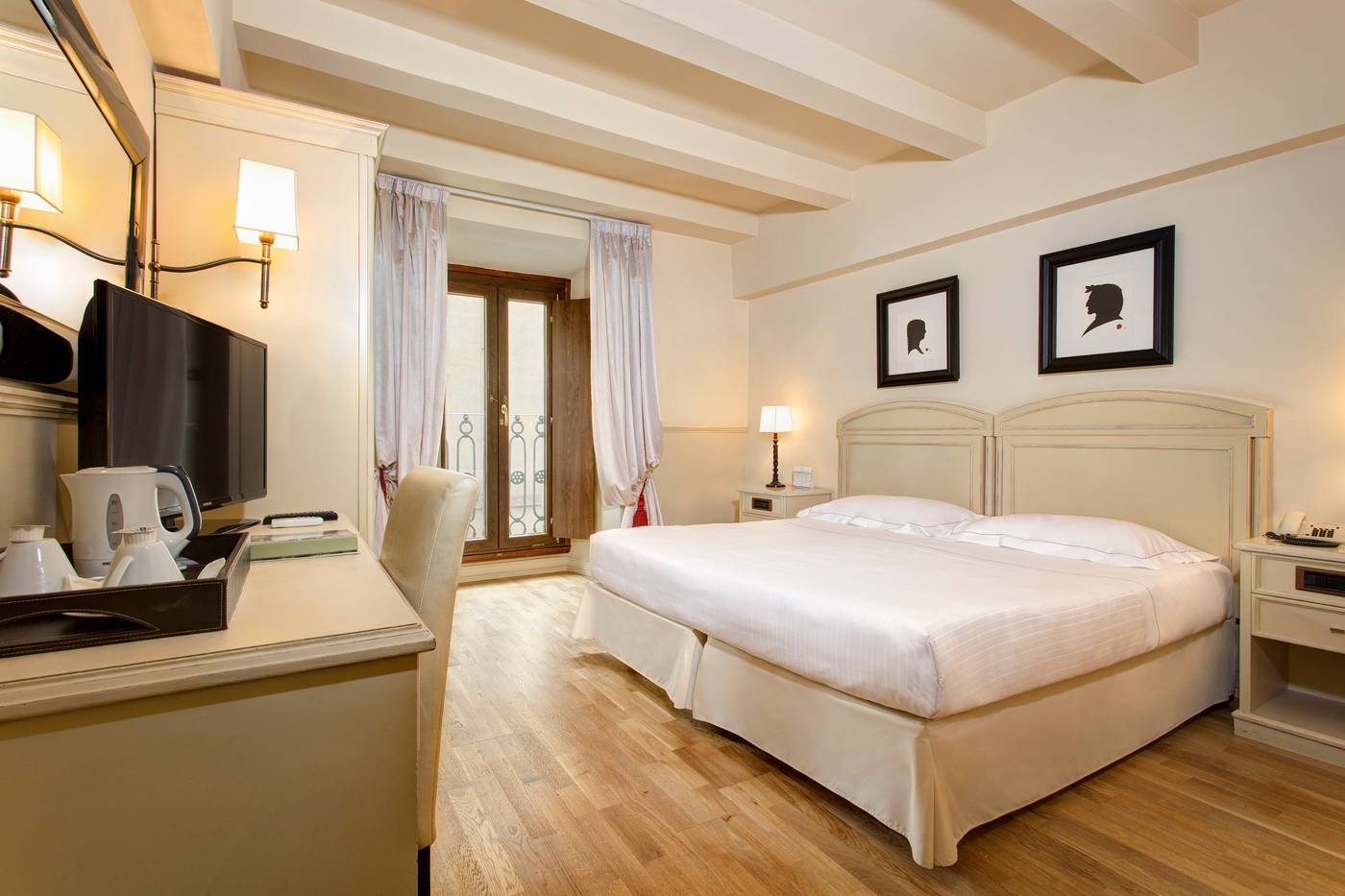 Grand-Hotel-Cavour-Room-6