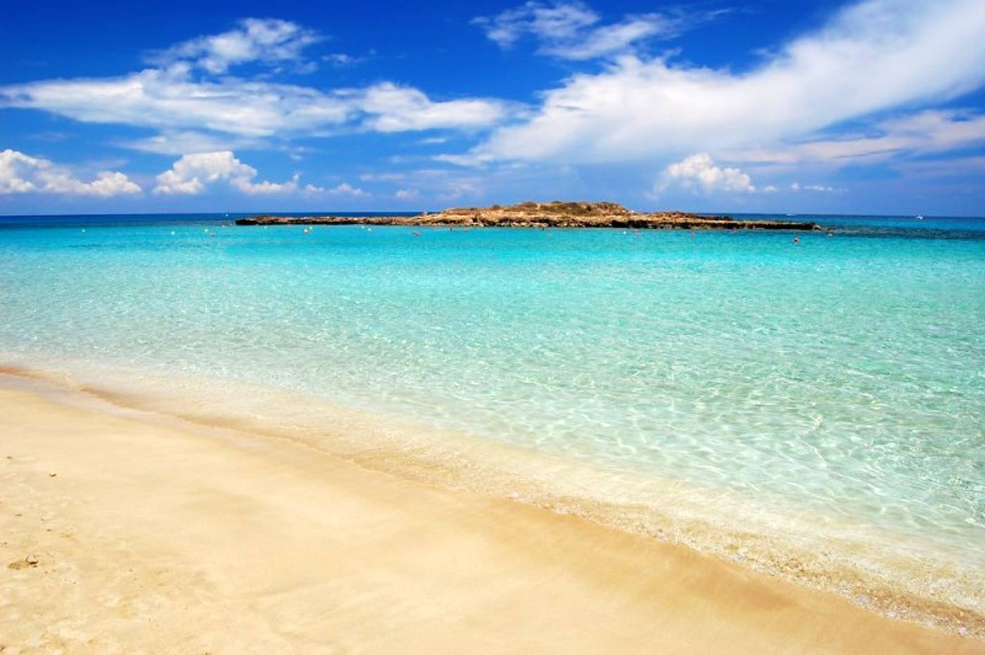 Adelais-Bay-Beach-37