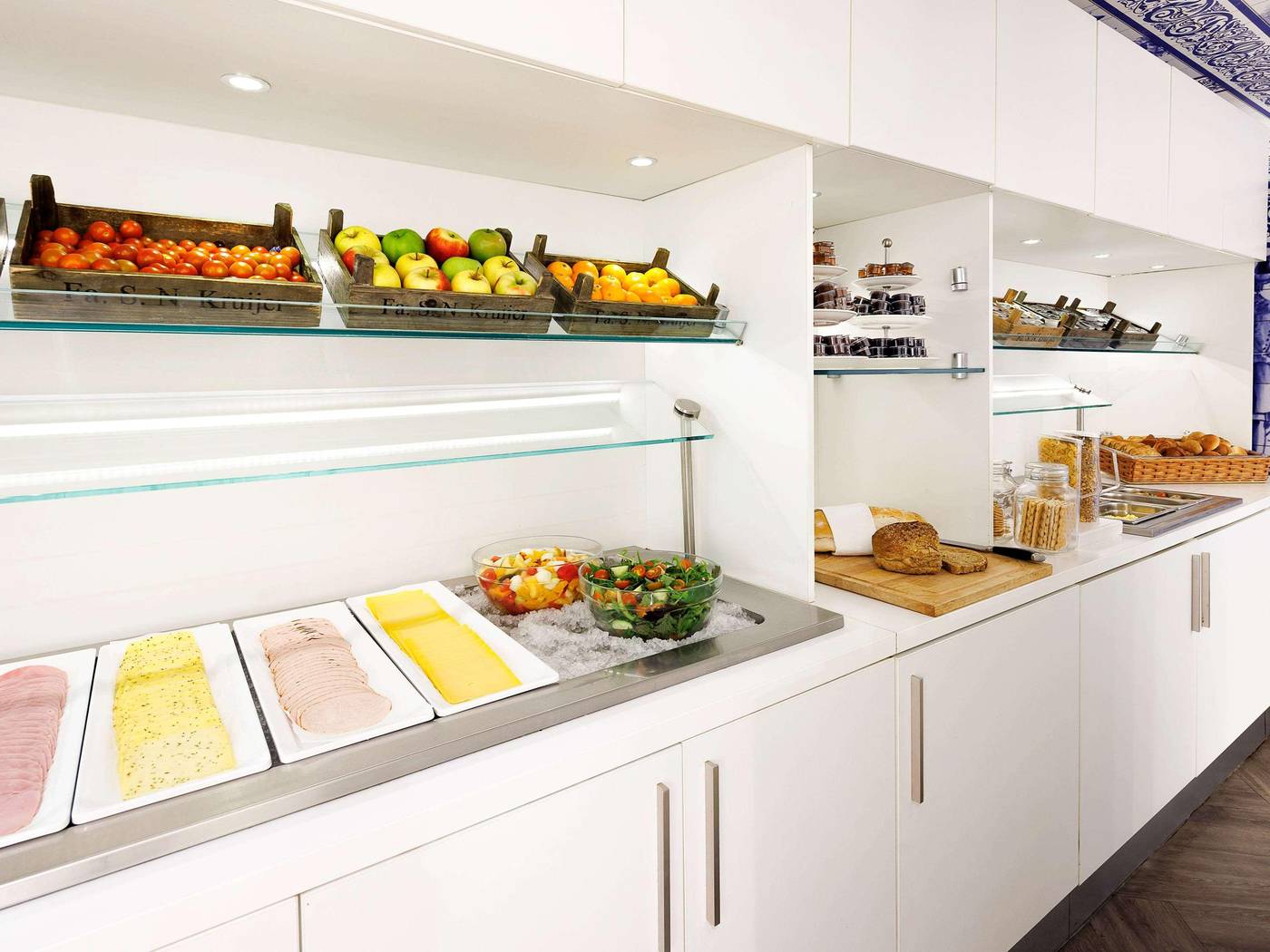 ibis-Styles-Amsterdam-Central-Station-Restaurant-47