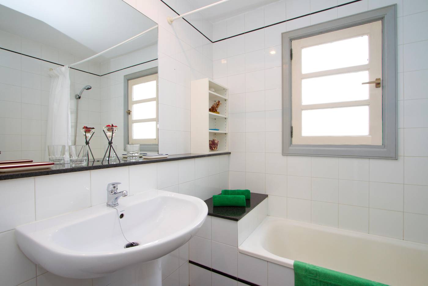 Guinate-Club-Room-23