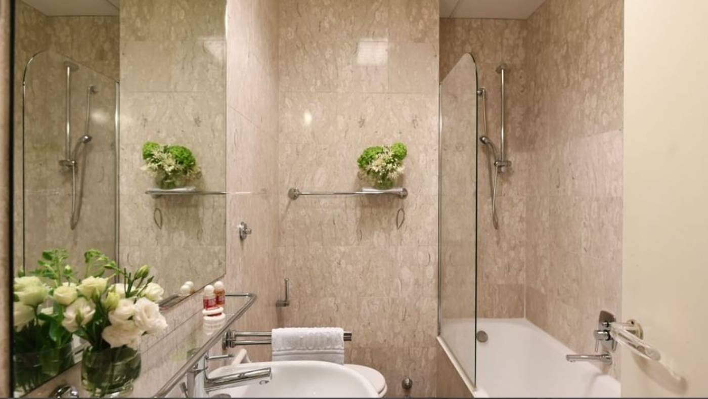 Bettoja-Hotel-Massimo-d-Azeglio-Room-44