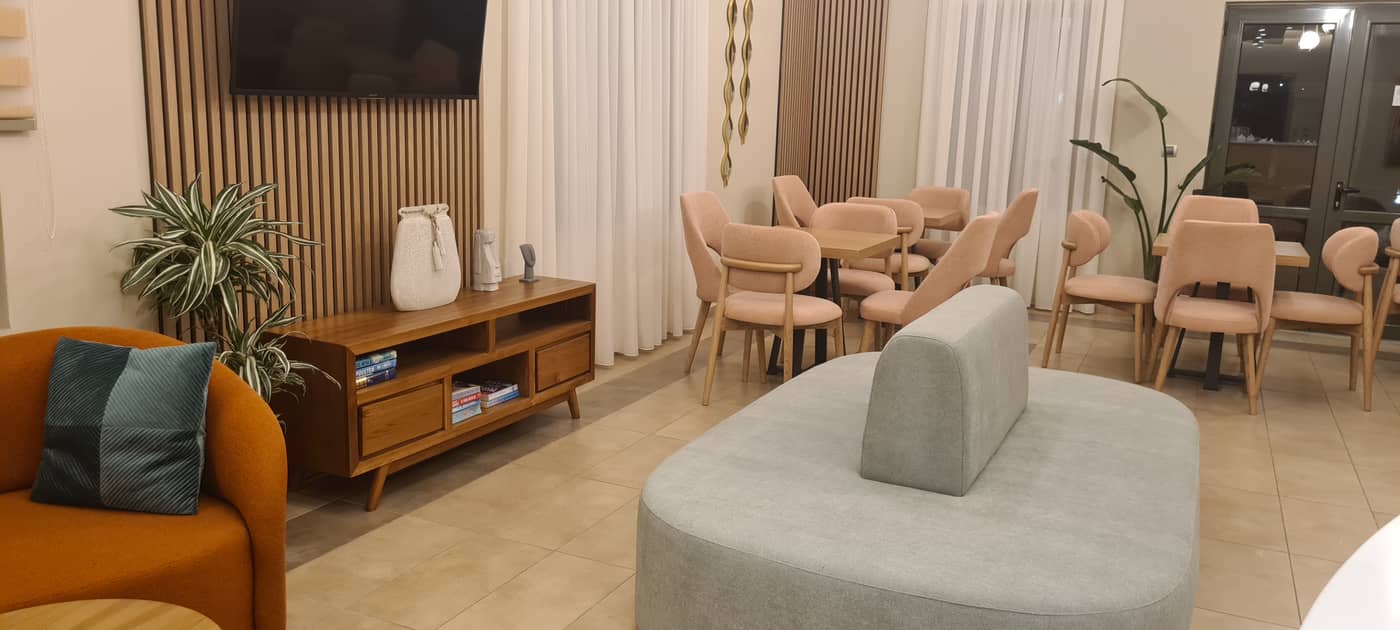 Eleana-Hotel-Lobby-40