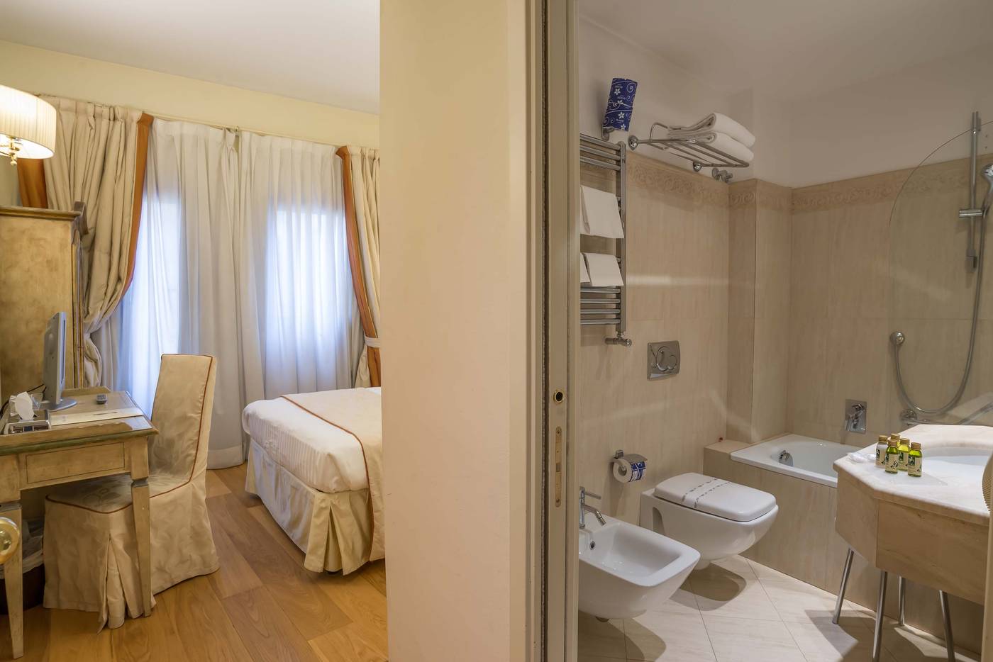 Atlantic-Palace-Room-42