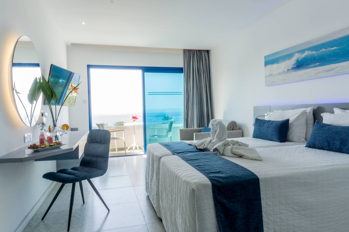 Anonymous-Beach-Hotel-Room-11