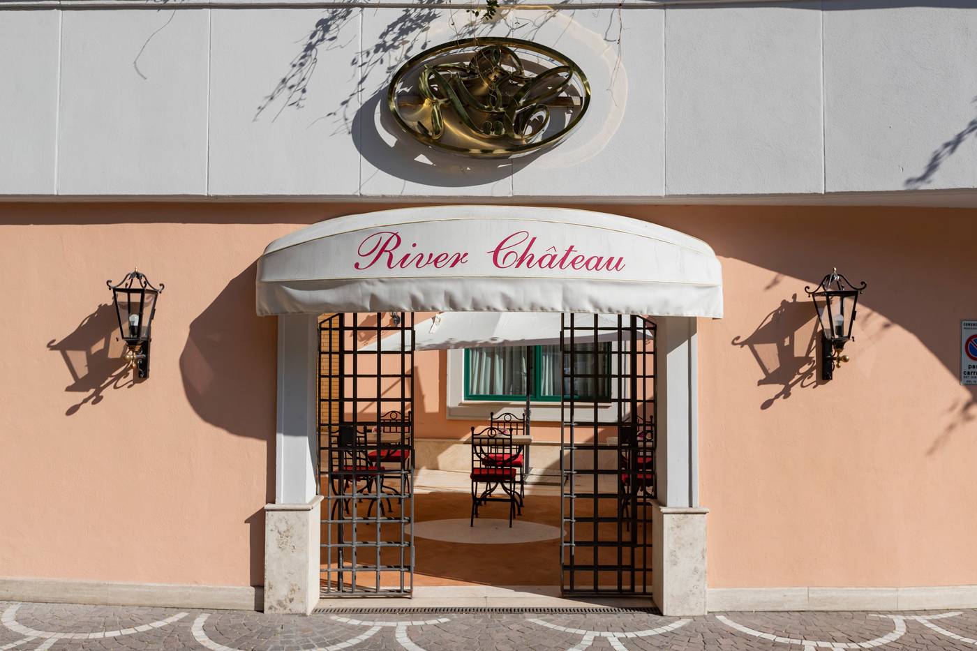 River-Chateau-General-view-11