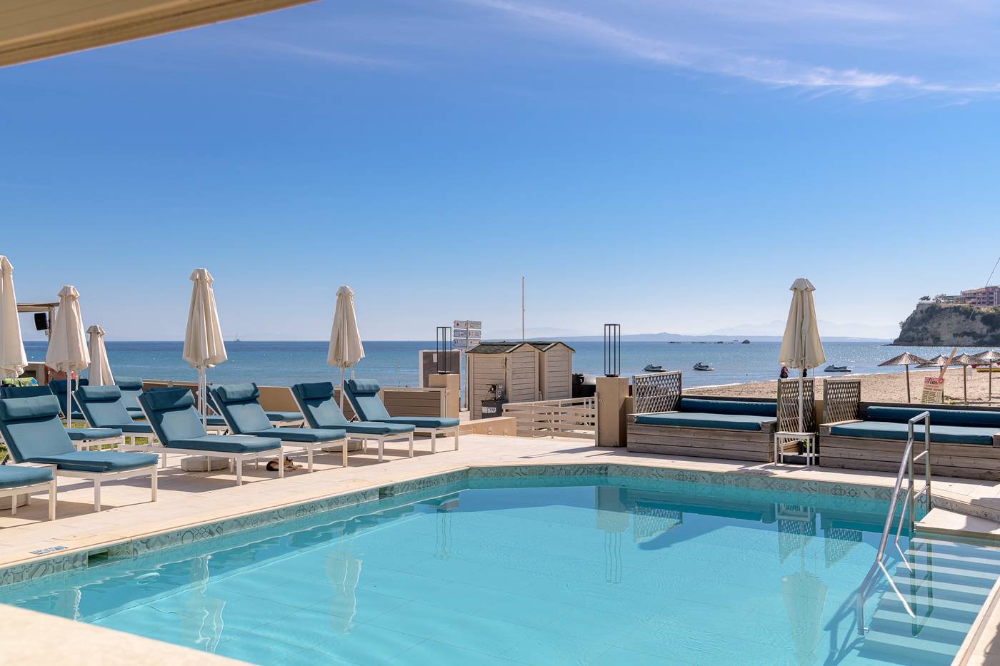 Iakinthos-Tsilivi-Beach-Pool-7