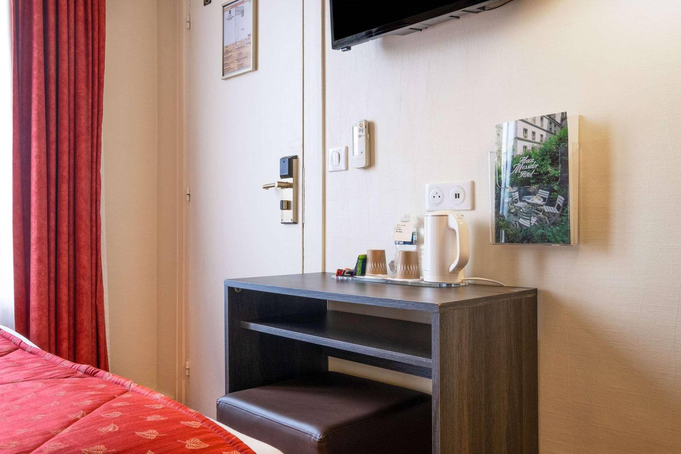 Abaca-Messidor-by-Happyculture-Room-26