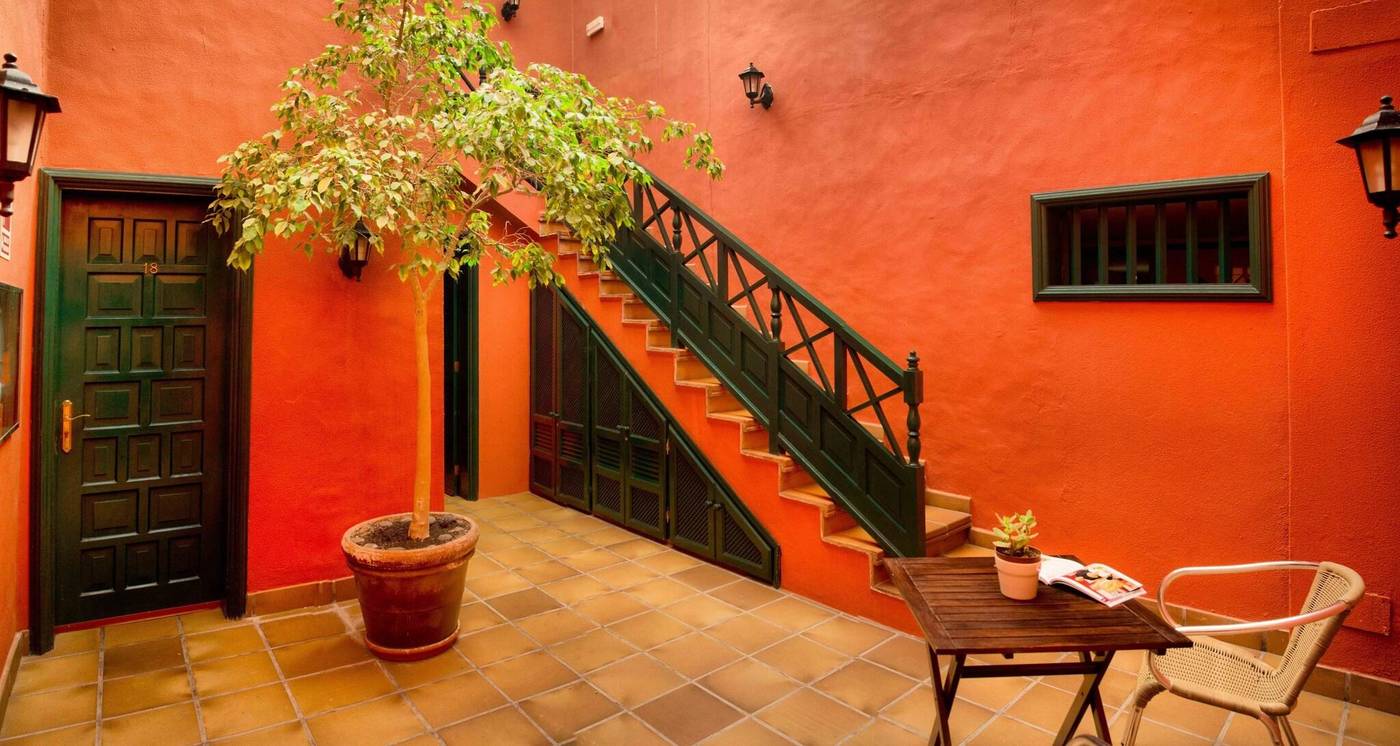 Finca-La-Florida-Lobby-23