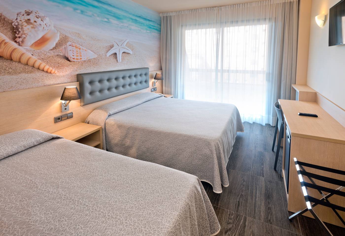 Tropic-Park-Hotel-Room-12