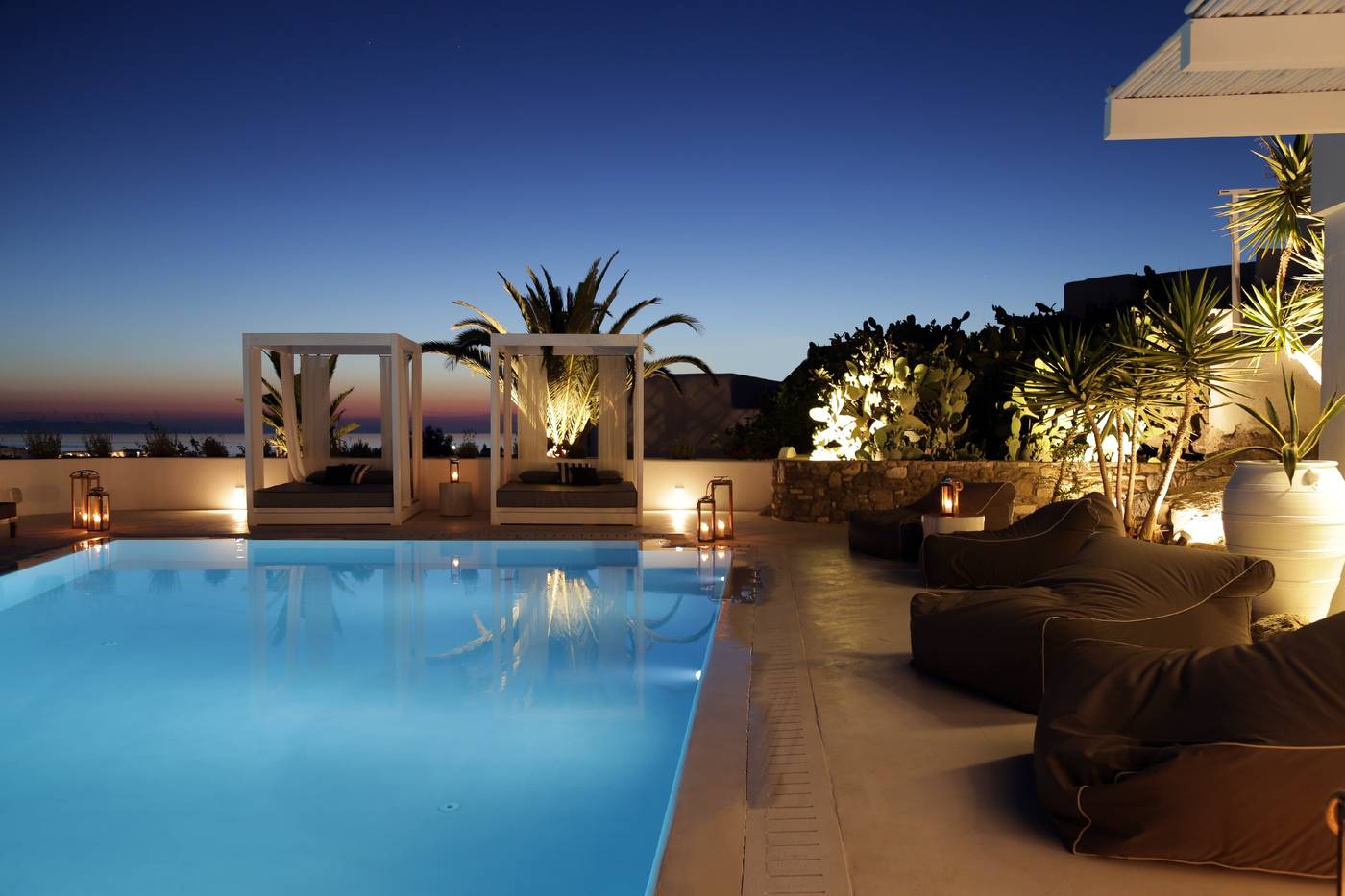 Livin-Mykonos-Hotel-Pool-4