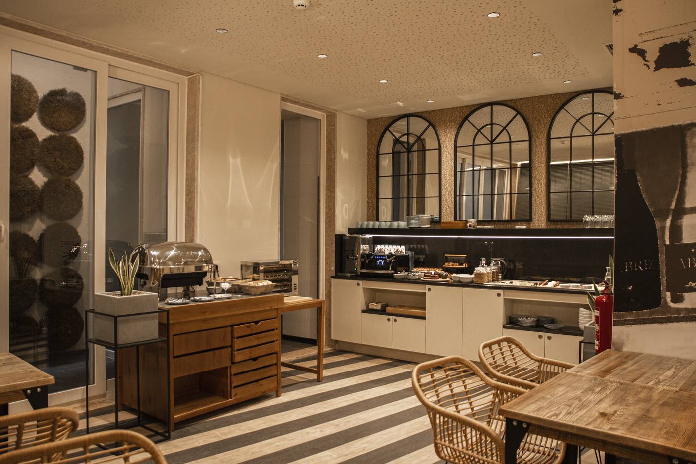 Room-Select-Liberdade-Bar-11