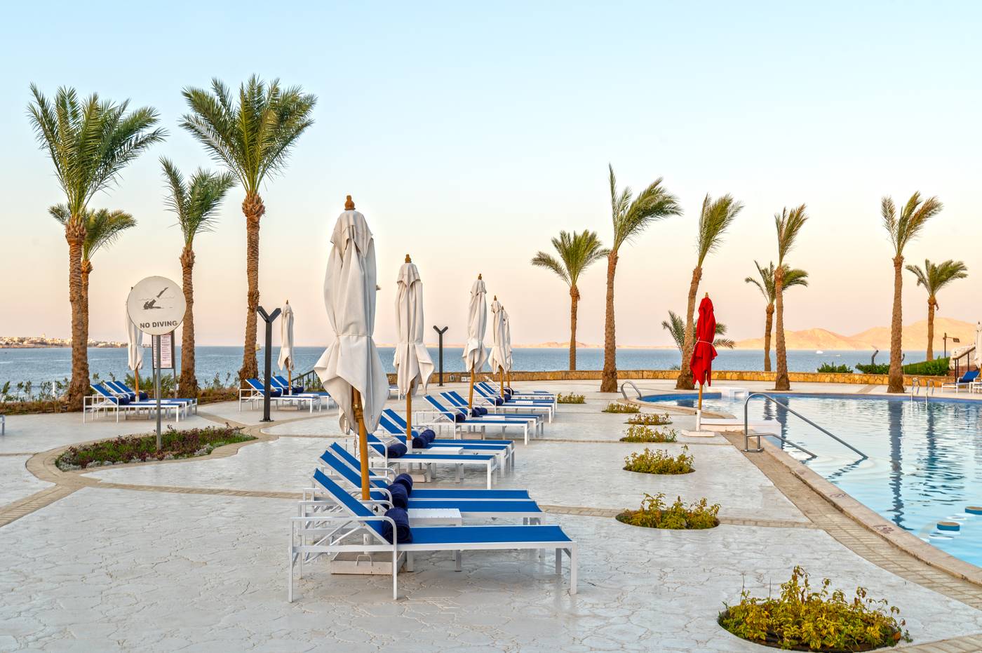Invidia Coral Beach Tiran 03.09