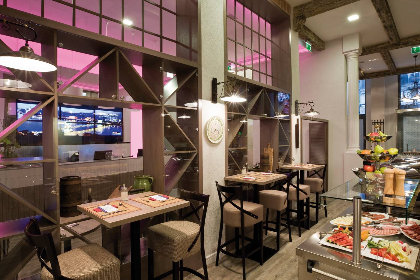 Estilo-Fashion-Hotel-Budapest-Restaurant-40