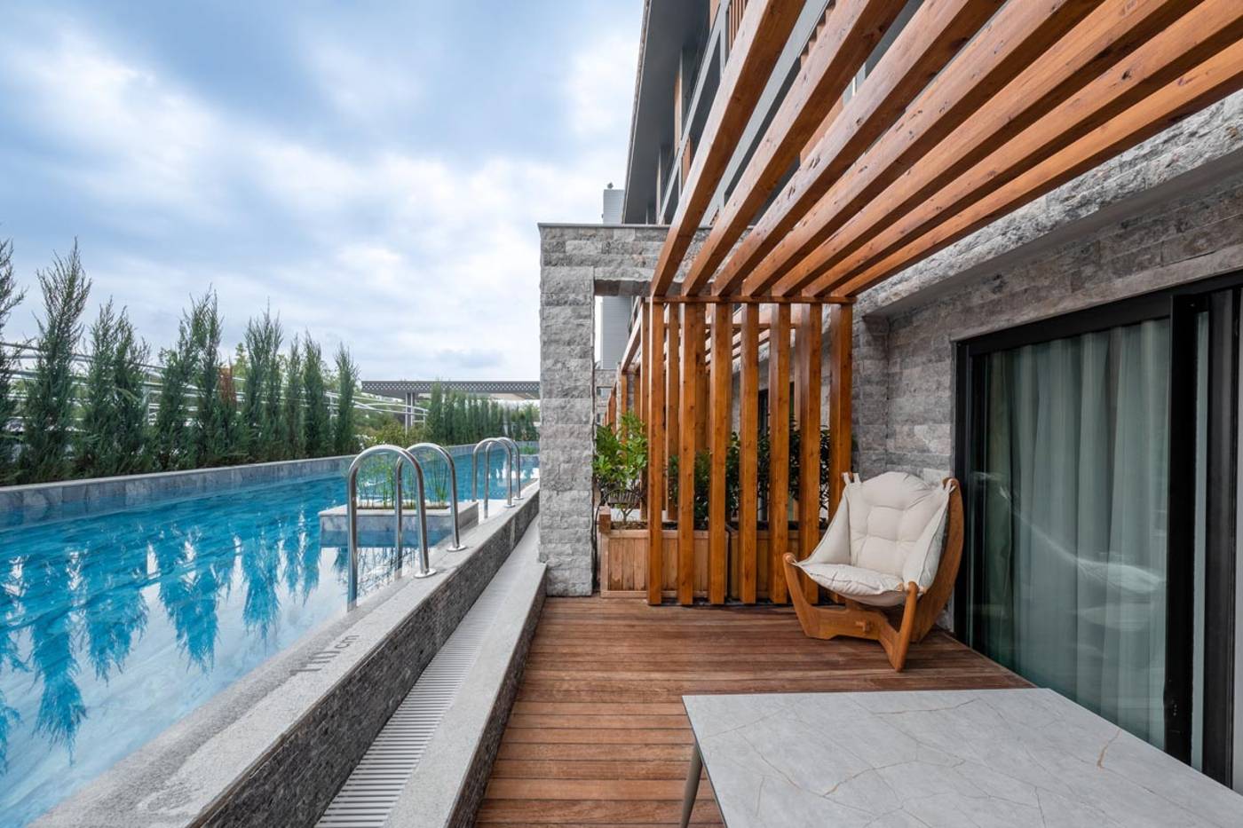 Nashira-Resort-Hotel---Aqua-Spa-Room-96