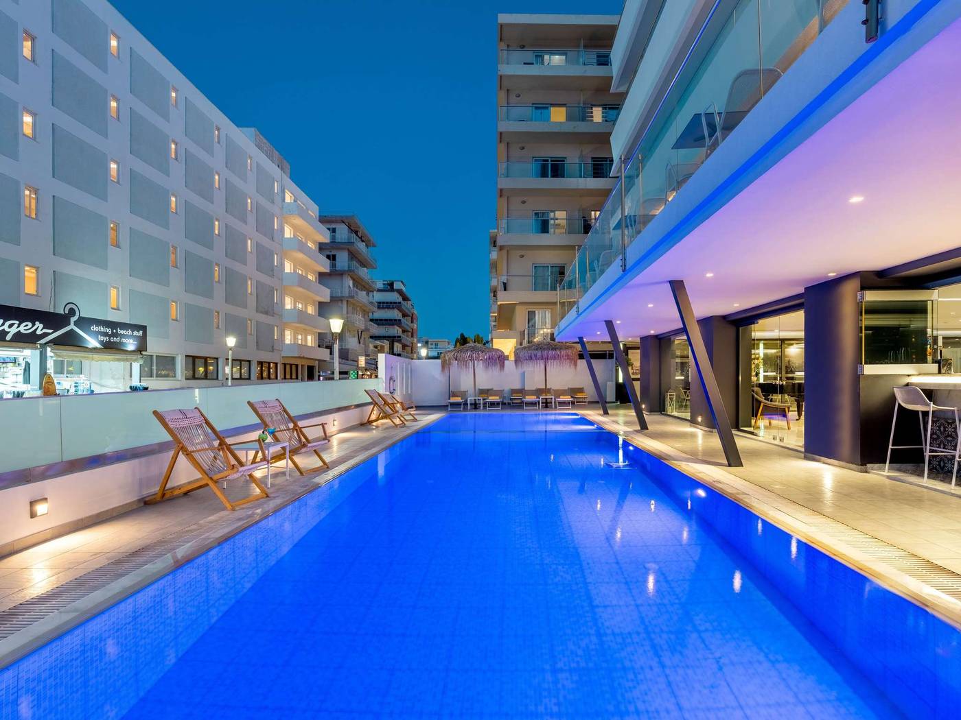 Alexia-Premier-City-Hotel-Pool-2