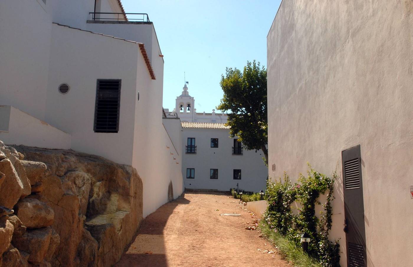 Convento-Do-Espinheiro--Historic-Hotel---Spa-Room-82