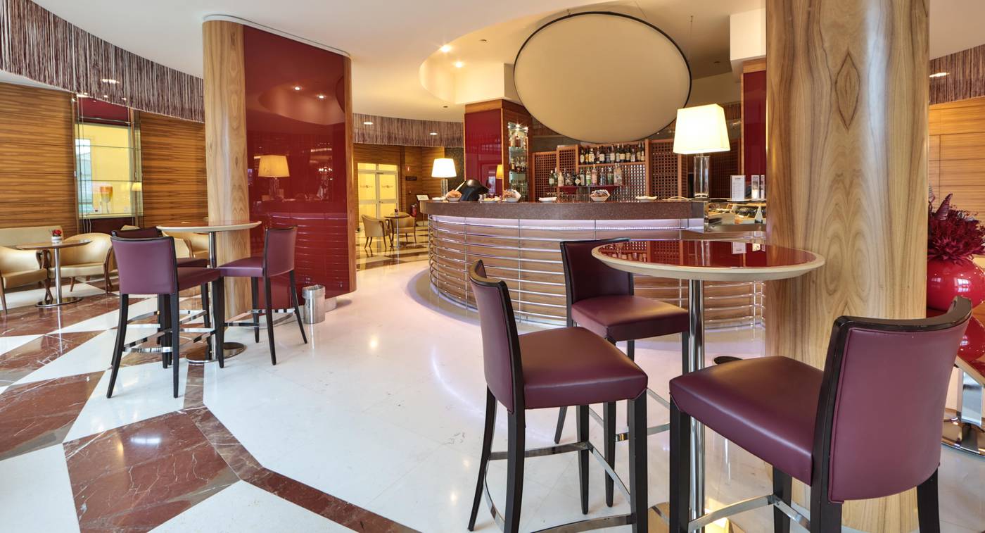 Unahotels-Expo-Fiera-Milano-Bar-12