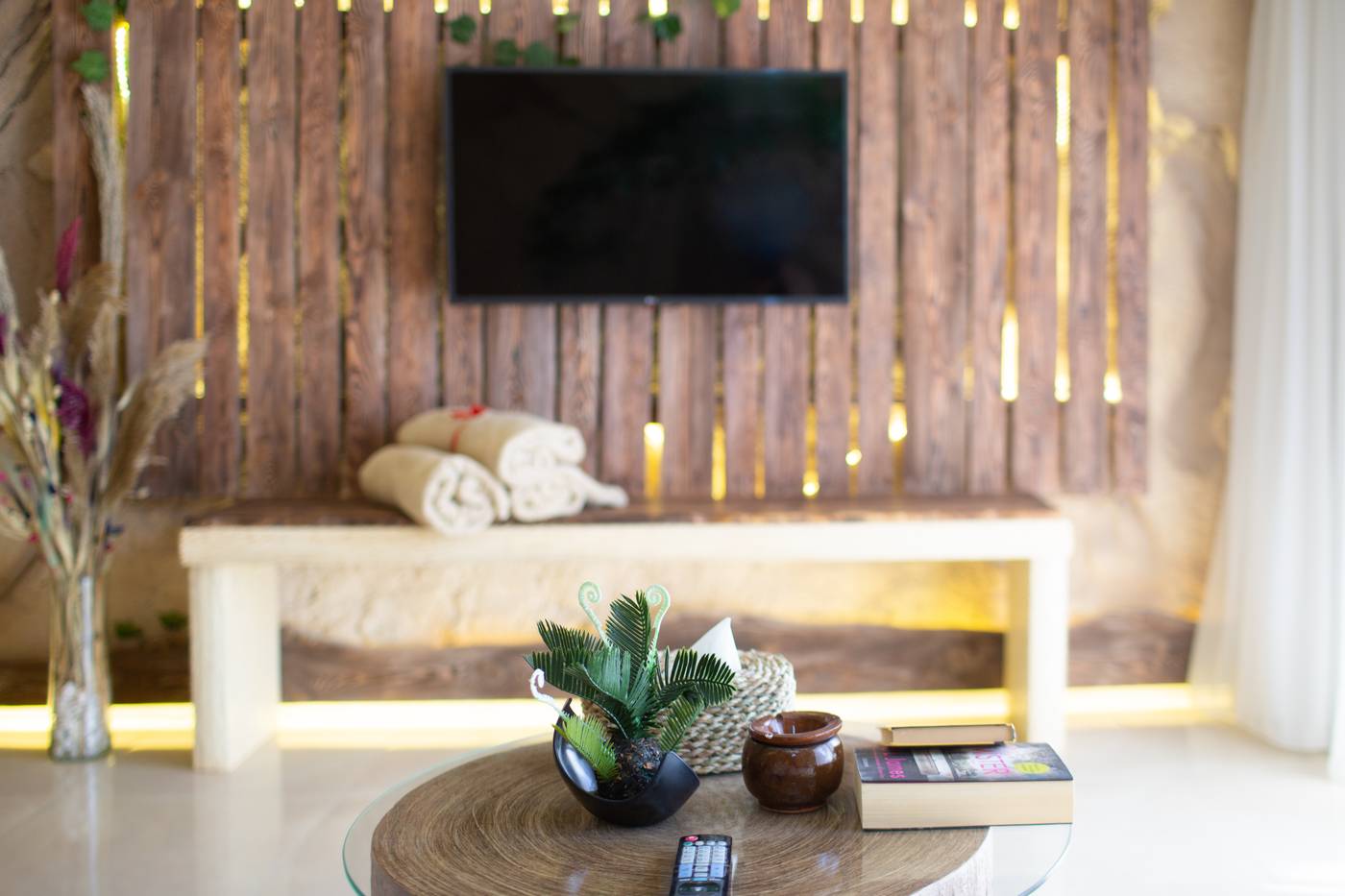 Caves Beach Resort - Adults Only (16+)