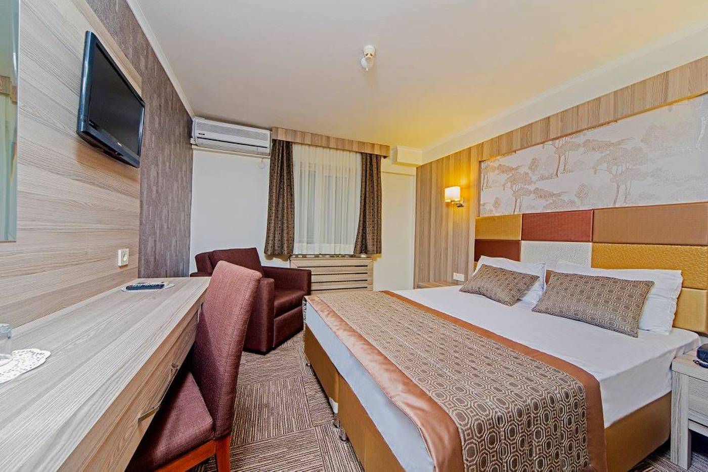 Pera-Arya-Hotel-Room-10