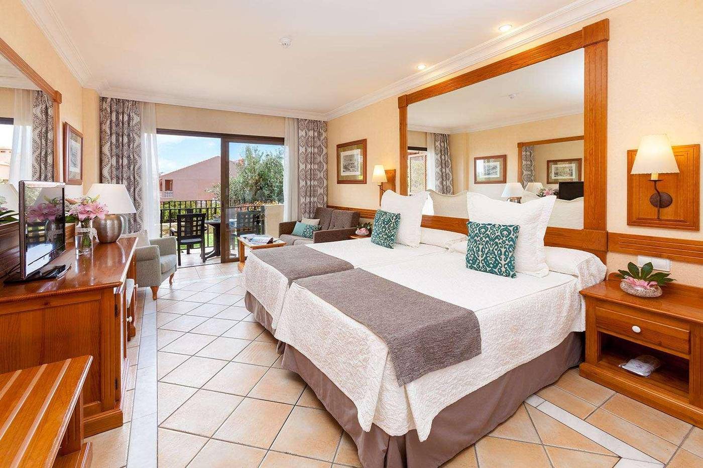 Hotel-GF-Gran-Costa-Adeje-Room-32