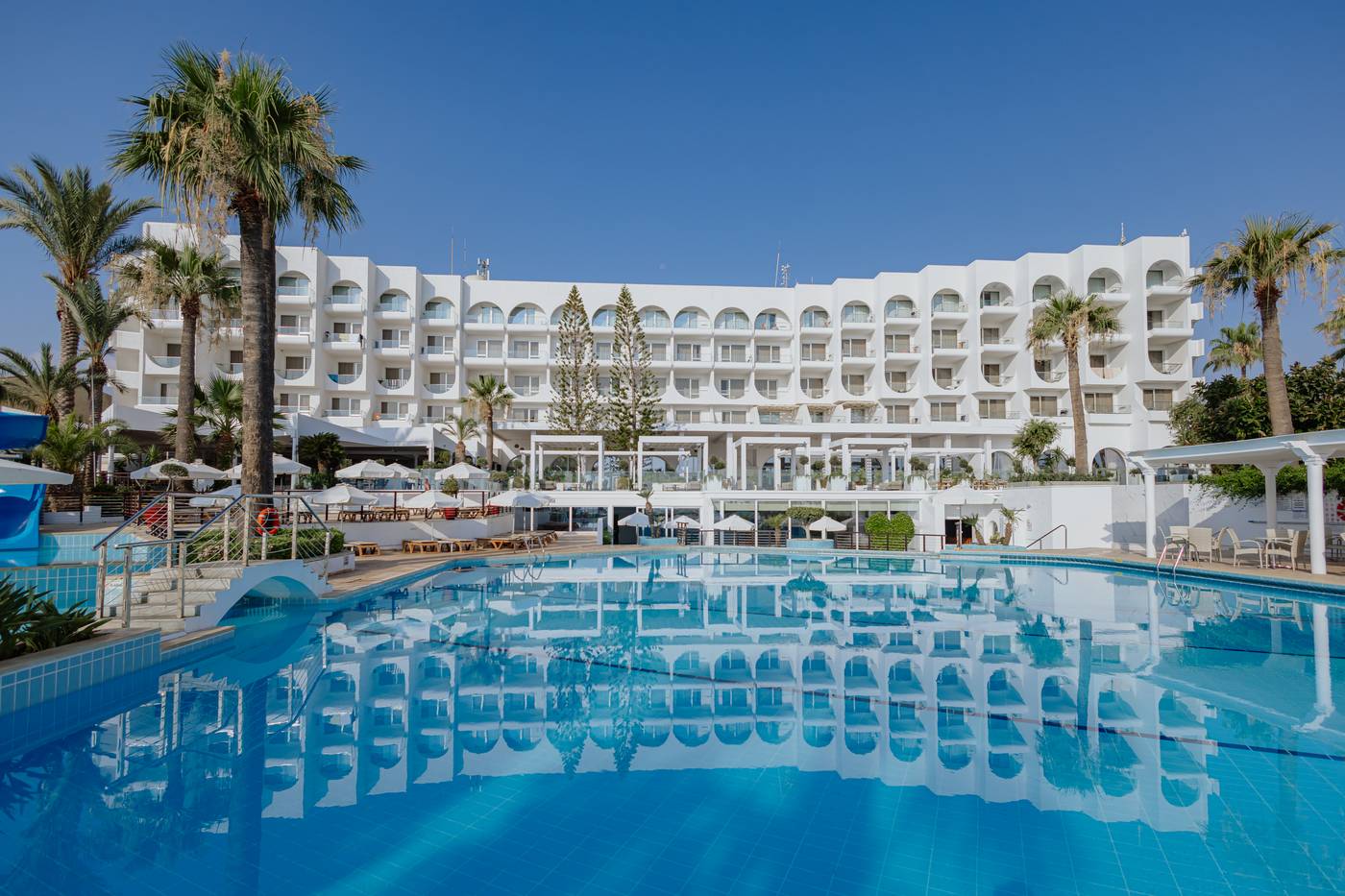 Golden-Coast-Pool-1