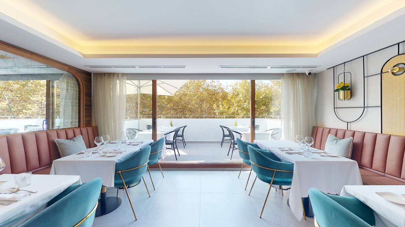 Nivia Born Boutique Hotel