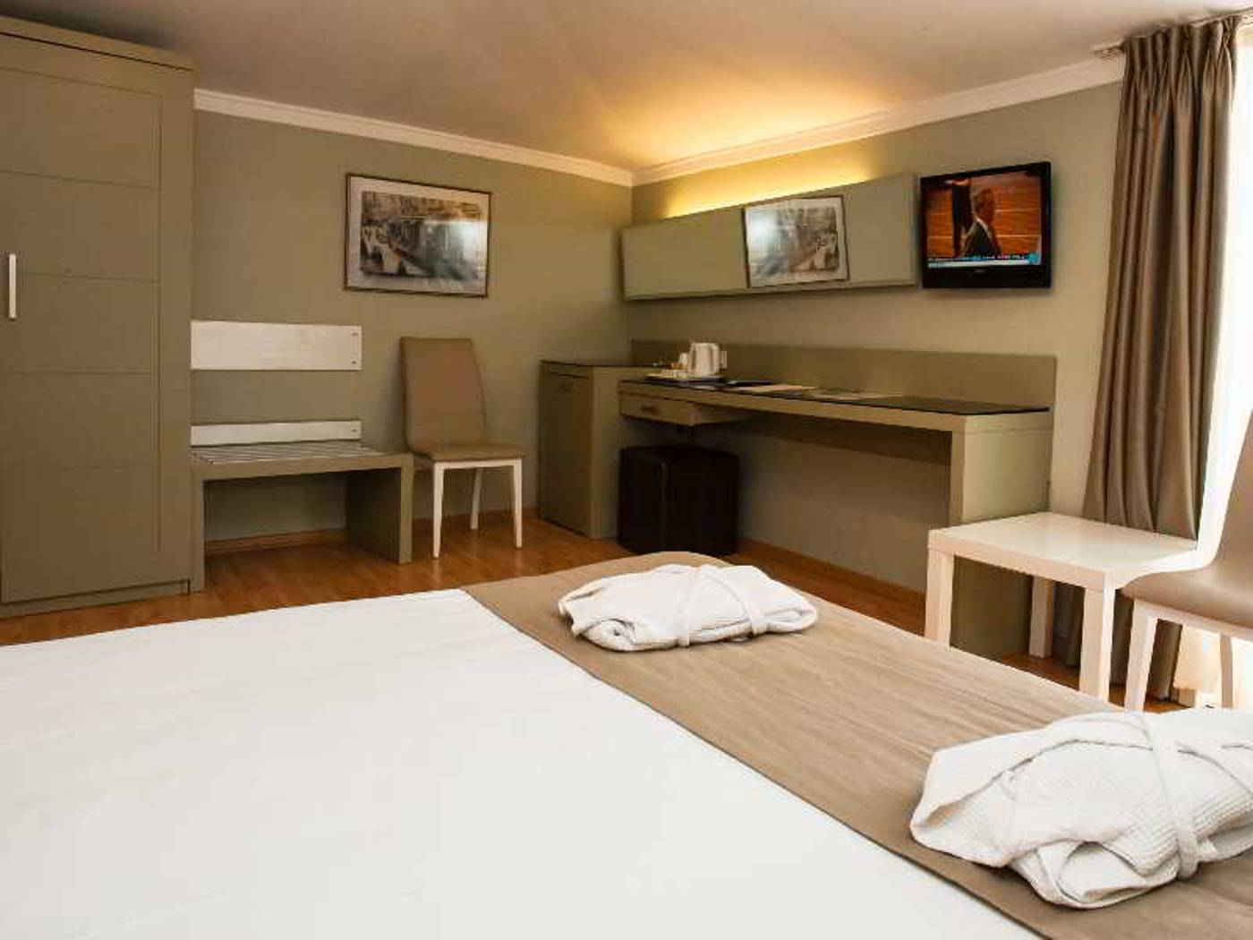 Hotellino-Room-6